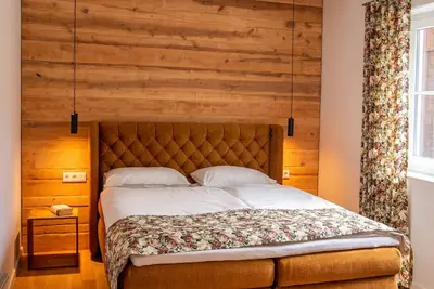 Image de Vacation apartment \"Burg\" (ground floor) - in the four-sided courtyard
