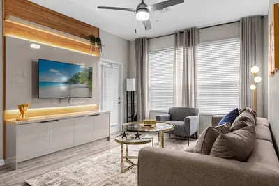 Image de Last Minute Disney Getaway! Luxury Condo with Private Balcony. Book Now! #89639
