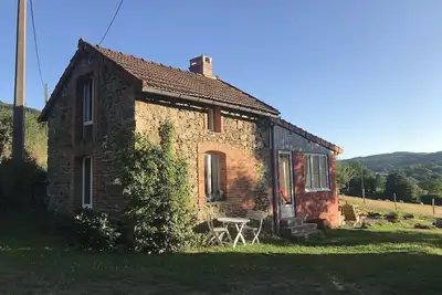Image de Petite maison de campagne, vue superbe, Le Peyroux, Teilhet