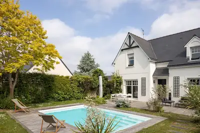 Image de La Villa des Rochettes - Charmante maison avec piscine et jardin