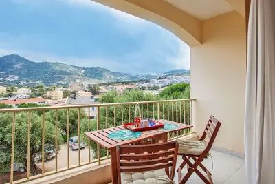 Image de Alivi - Appt climatisé avec vue mer et montagne