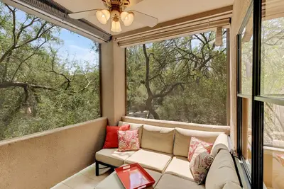 Image de Luxury Ventana Canyon Retreat, Hiking, Pools, Tennis and More!