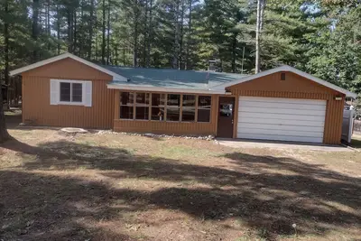 Image de Cozy St Helen lodge.