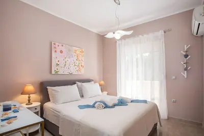 Image de Modern and cozy bungalow, close to traditional villages and airport