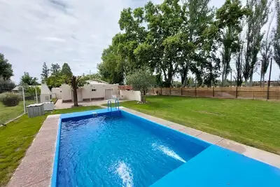 Image de Relax and Unwind at Casa Brisas de Brown with Pool in Chacras de Coria