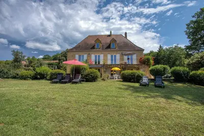 Image de Gîte de saint Donat, grande propriété avec piscine à La Roque Gageac, Périgord