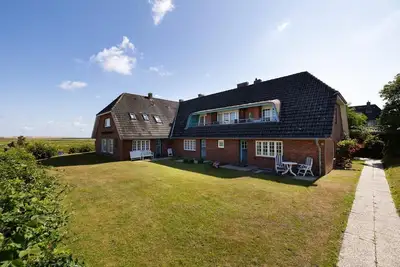 Image de Es Erwartet Sie Eine Geschmackvoll Eingerichtete und Lichtdurchflutete Ferienwohnung im Schönen Ort Norddorf auf Amrum!