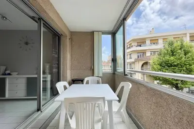 Image de Appart 2 chambres, Coeur de Bandol, Clim, Garage