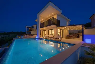 Image de Villa Majestic with sauna and beautiful views