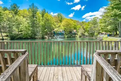 Image de Cozy Cabin #25 - Sleeps 6 - Full kitchen + fireplace - between Boone & Blowing Rock Nc