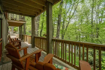 Image de Cozy Cabin #27 - Sleeps 8 - Full kitchen + fireplace - between Boone & Blowing Rock Nc