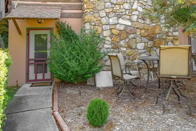 Image de Cozy Cabin #7 - Sleeps 4 - Full kitchen + fireplace - between Boone & Blowing Rock Nc