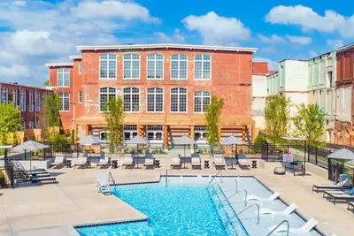 Image de Modern 1-bedroom apartment with pool