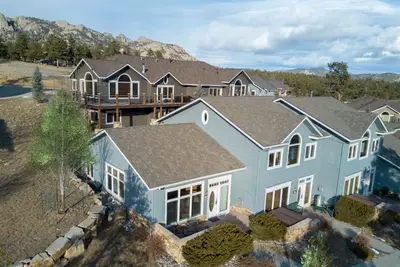 Image de Modern Mountain Living!