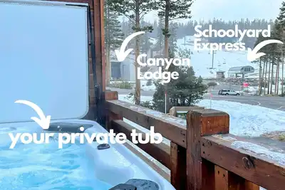 Image de Triple Black♦️♦️♦️ @ Canyon Lodge -Private Hot tub & Garage; Ski-in & Out