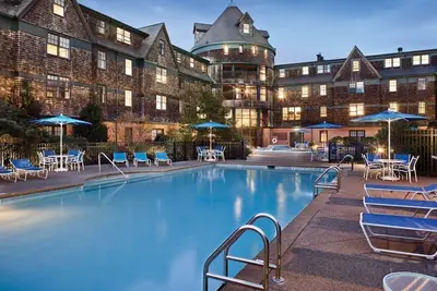 Image de 2 Bedroom 2 Bath Condo Right on the Wharf-Beautiful! ! Walk to Town!