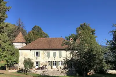 Image de Château de Montanges Domaine du Très-Haut, piscine et spa, mariages/séminaires