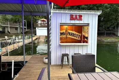 Image de The Brown Parrott - Lakeside