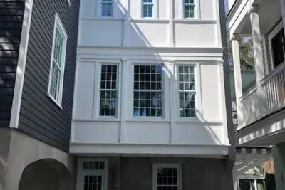 Image de The Outrigger - 4 Blocks to Shem Creek