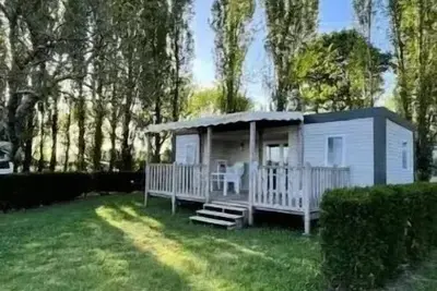 Image de Mobilheim Comfort Suite - 30m2 - 2 Schlafzimmer + 2 Badezimmer - offene Landansicht - 4 Personen