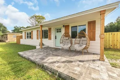 Image de Charming 3br Florida Bungalow Near Beach in Fwb