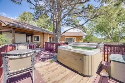 Image de 3 Mi to Garden of the Gods: Quiet Home w/ Hot Tub!