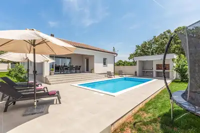 Image de Superbe maison à Galizana avec WiFi