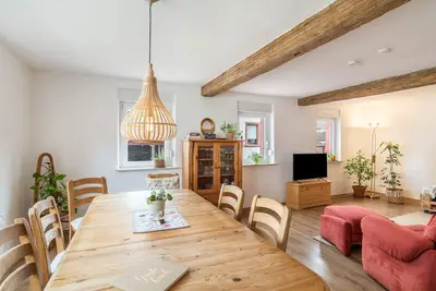 Image de Maison de vacances 'Pfälzerwald Idyll' avec terrasse privée, jardin privé et Wi-Fi