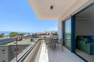 Image de Appartement de deux chambres avec la terrasse et la vue sur le mer Promajna, Makarska (A-20940-l)