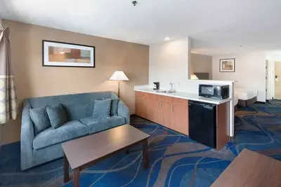 Image de 3 Spacious Accommodations with Free Breakfast! A short drive to Columbia Park!