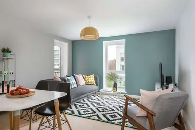 Progress Apartment, 2Bed, Coventry Centre Apt w/Parking + 350Mbps WiFi