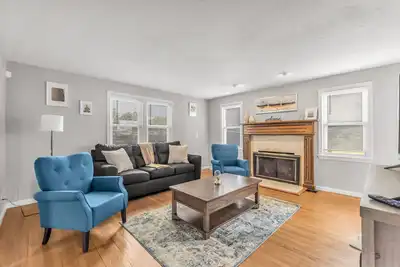Image de North Haven Charm – 3bd Yale Retreat