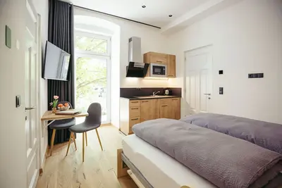 Image de Studio 'Freienfeldhof Gala' avec vue sur les montagnes, jardin partagé et Wi-Fi