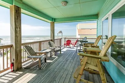 Get A'Wave From It All  - Ocean & Beach View!