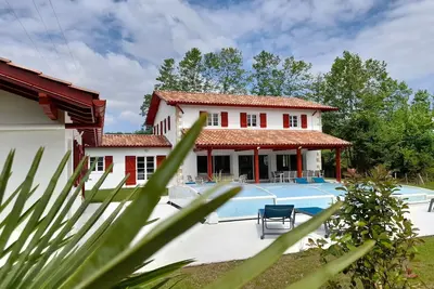 Image de Villa Neuve au Pied du Bourg, Toutes Activités Mer\/sport\/tourisme à Proximité