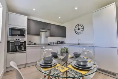 Image de Modern, Cosy Whole house WiFi close to attractions