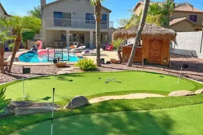 Image de Pool, Hot Tub, Golf, Tiki Hut, Billiards +more! New Listing w/ Discounted Price!
