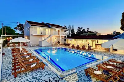 Sidari Beach Villa with private pool