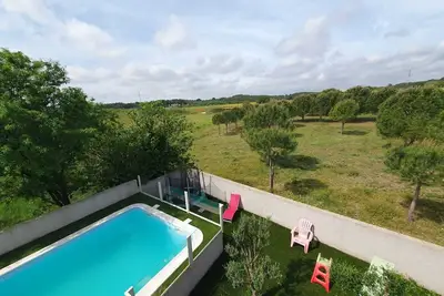 Image de Villa tout confort sans vis-Ă -vis avec grande piscine et vue sur la guarrigue