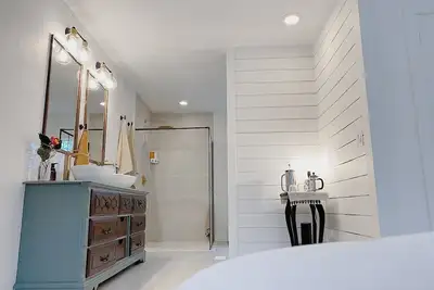 Image de White Horse Retreat