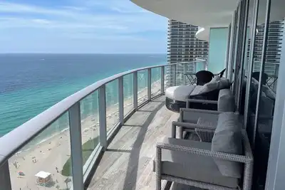 Image de Paradise Condo in Hollywood Florida  with Spectacular View