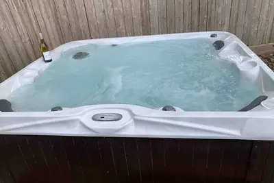 Image de Lookout Lake Conroe April Sound Private Backyard with hot tub