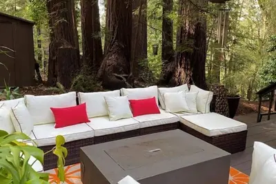 Image de Breathtaking Retreat in the Redwoods + Master Suite-3br/2. 5ba -Mid-Week Special