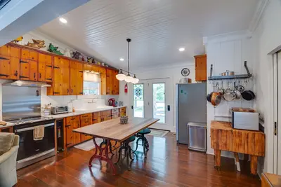 Image de Lewisburg Home w/ City Park Views: Near Downtown!