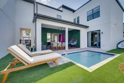 Image de Upscale Davenport Home w/ Pool: 8 Mi to Disney!