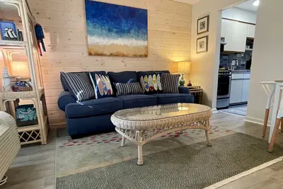 Image de Guest House 203 - Walk to the Beach Condo in Garden City