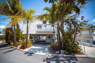 Image de Ocean\/Canal Views 21ft Dock - Venture Out #357