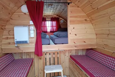 Image de Übernachtungsfass - Kleines Fass mit Kleiner Terrasse