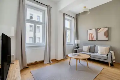 Image de Charming Favoriten 1br w/ Elevator nr Reumannplatz, by Blueground