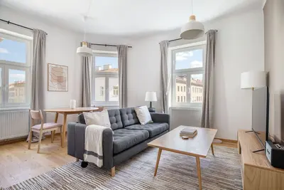 Image de Beautiful Favoriten 2br w/ Elevator nr Reumannplatz, by Blueground